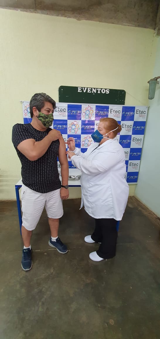 Vacinação dos docentes contra a COVID 19