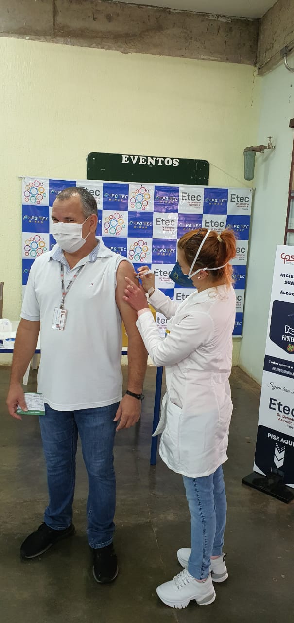 Vacinação dos docentes contra a COVID 19