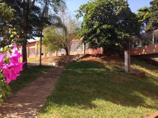 Fotos de abril de 2018 da fachada da escola