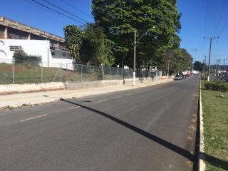 Construção da calçada da escola