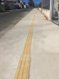 Construção da calçada da escola