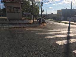 Construção da calçada da escola