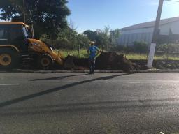 Construção da calçada da escola