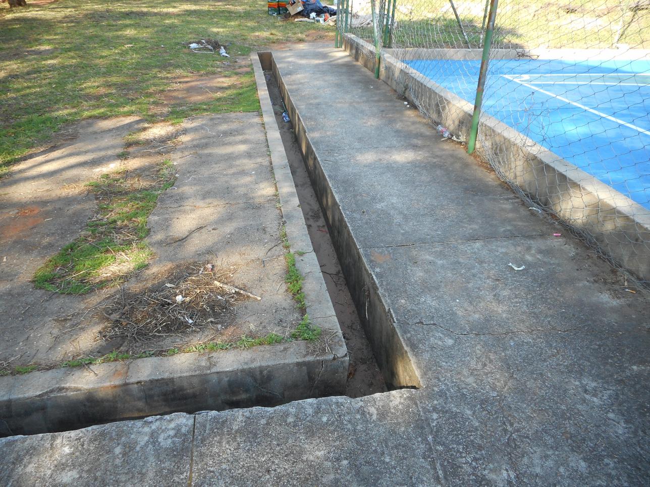 Pintura e recuperação da nossa quadra externa