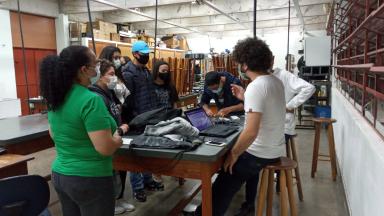 Visita dos alunos da EE EE Antonio Deffune