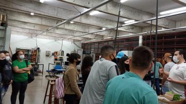 Visita dos alunos da EE EE Antonio Deffune