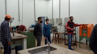 Visita dos alunos da EE EE Antonio Deffune