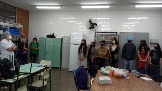 Visita dos alunos da EE EE Antonio Deffune