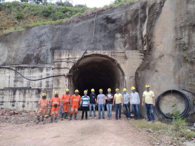 Alunos de Mineração visitam mina subterrânea em Campo Largo, no Paraná