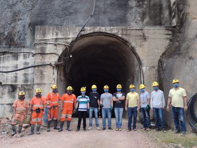 Alunos de Mineração visitam mina subterrânea em Campo Largo, no Paraná