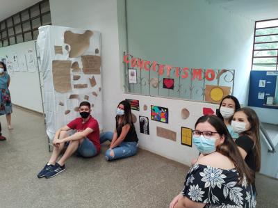 Professora Carol  - tendências  pós semana de 1922