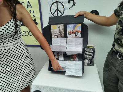 Professora Carol  - tendências  pós semana de 1922