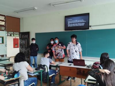 Professora Carol  - tendências  pós semana de 1922