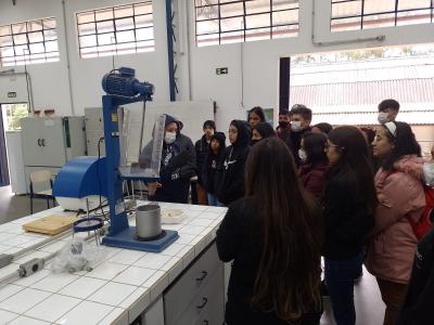 Alunos do NOVOTEC visitaram a UNESP em Itapeva