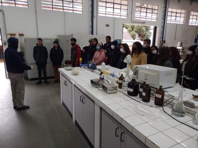 Alunos do NOVOTEC visitaram a UNESP em Itapeva