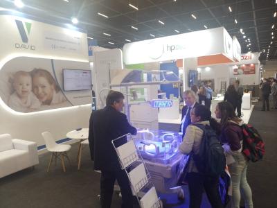 Alunos do curso de Enfermagem visitaram feira hospitalar em SP