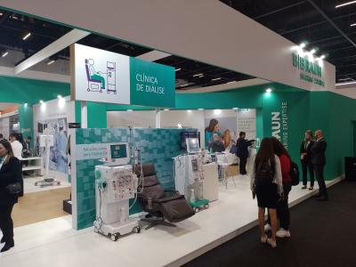 Alunos do curso de Enfermagem visitaram feira hospitalar em SP