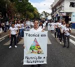 Participação da Etec Itapeva no desfile de aniversário de Itapeva