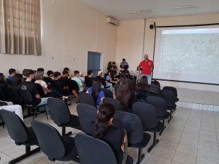 Vista dos alunos da E. M. Maria Stela Guimarães Barros, de Taquarivaí/SP