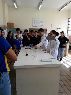 Vista dos alunos da E. M. Maria Stela Guimarães Barros, de Taquarivaí/SP