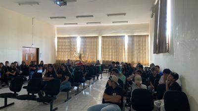 Vista dos alunos da E. M. Maria Stela Guimarães Barros, de Taquarivaí/SP