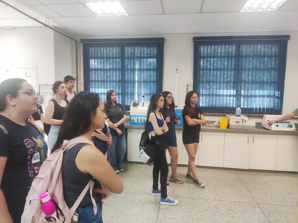 Alunos do curso de Administração visitaram a UNESP de Itapeva