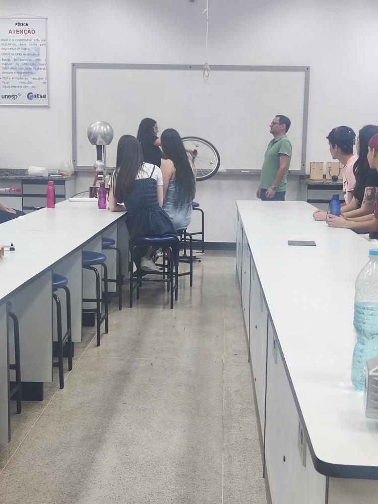Alunos do curso de Administração visitaram a UNESP de Itapeva
