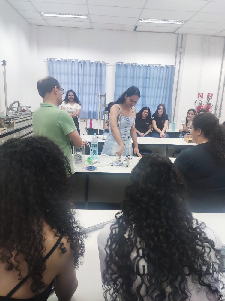 Alunos do curso de Administração visitaram a UNESP de Itapeva