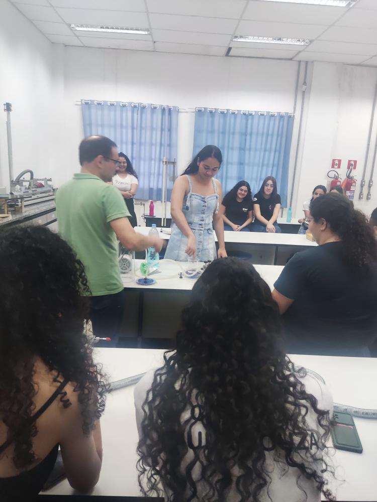Alunos do curso de Administração visitaram a UNESP de Itapeva