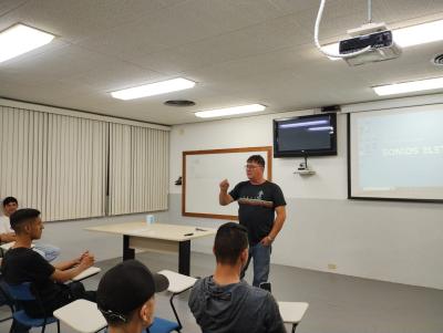 Eletrotécnica em visita técnica em Furnas