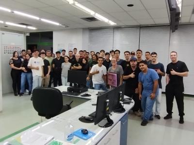 Eletrotécnica em visita técnica em Furnas