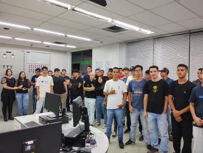 Eletrotécnica em visita técnica em Furnas