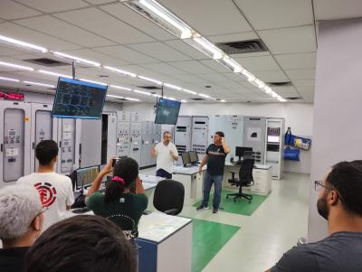 Eletrotécnica em visita técnica em Furnas